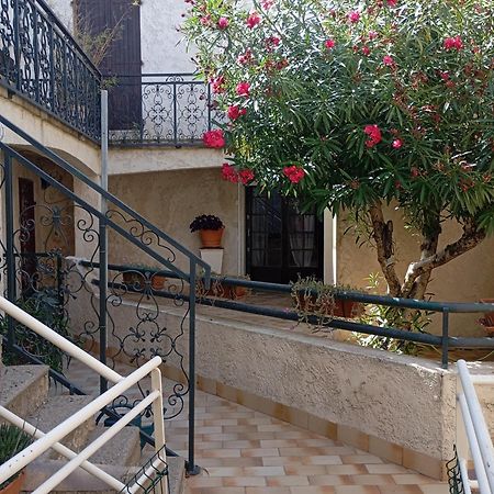 דירות Saint-Martin-dʼArdèche Cairenou Location מראה חיצוני תמונה